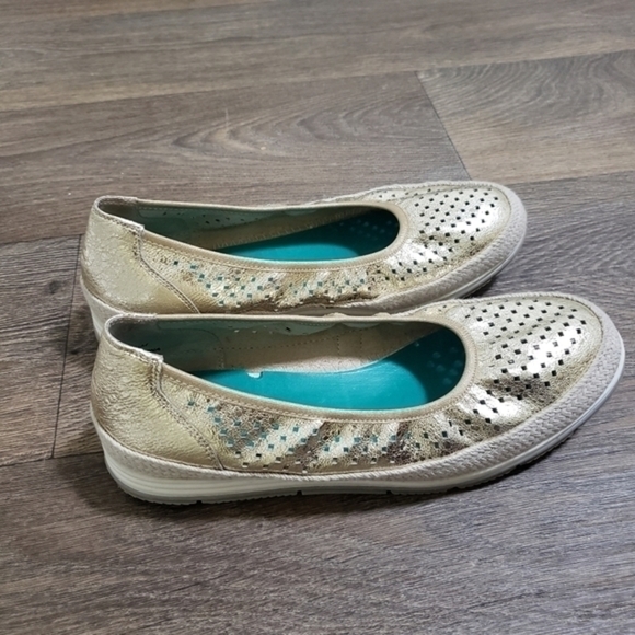 VANELI Womens Quartz Gold Espadrille - Picture 6 of 13